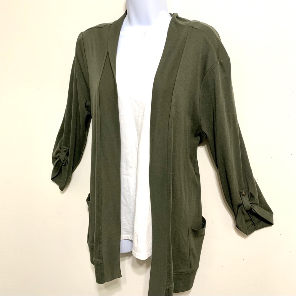 ❤️2/$15❤️ Sonoma Green Cardigan Sweater